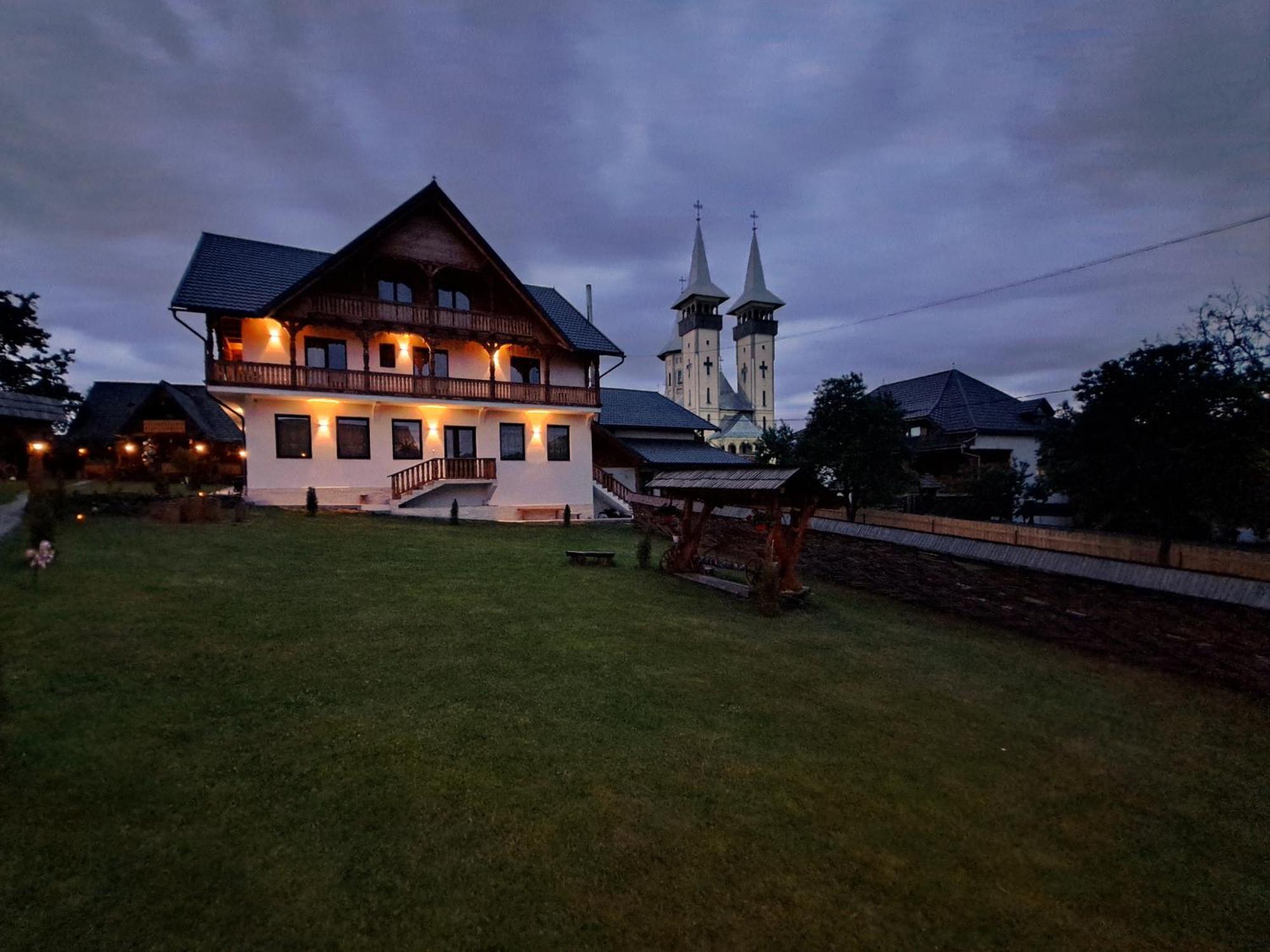 Pensiunea Maramu Breb Exterior photo